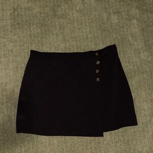 Elegant Black Buttoned Women's Skirt